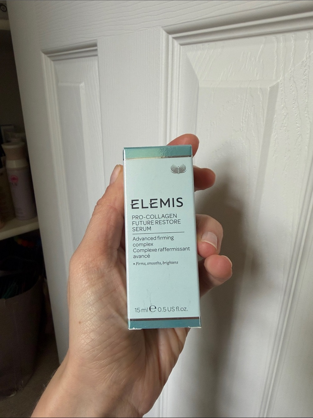 ELEMIS Pro-Collagen Future Restore Serum - Light Aqua Box